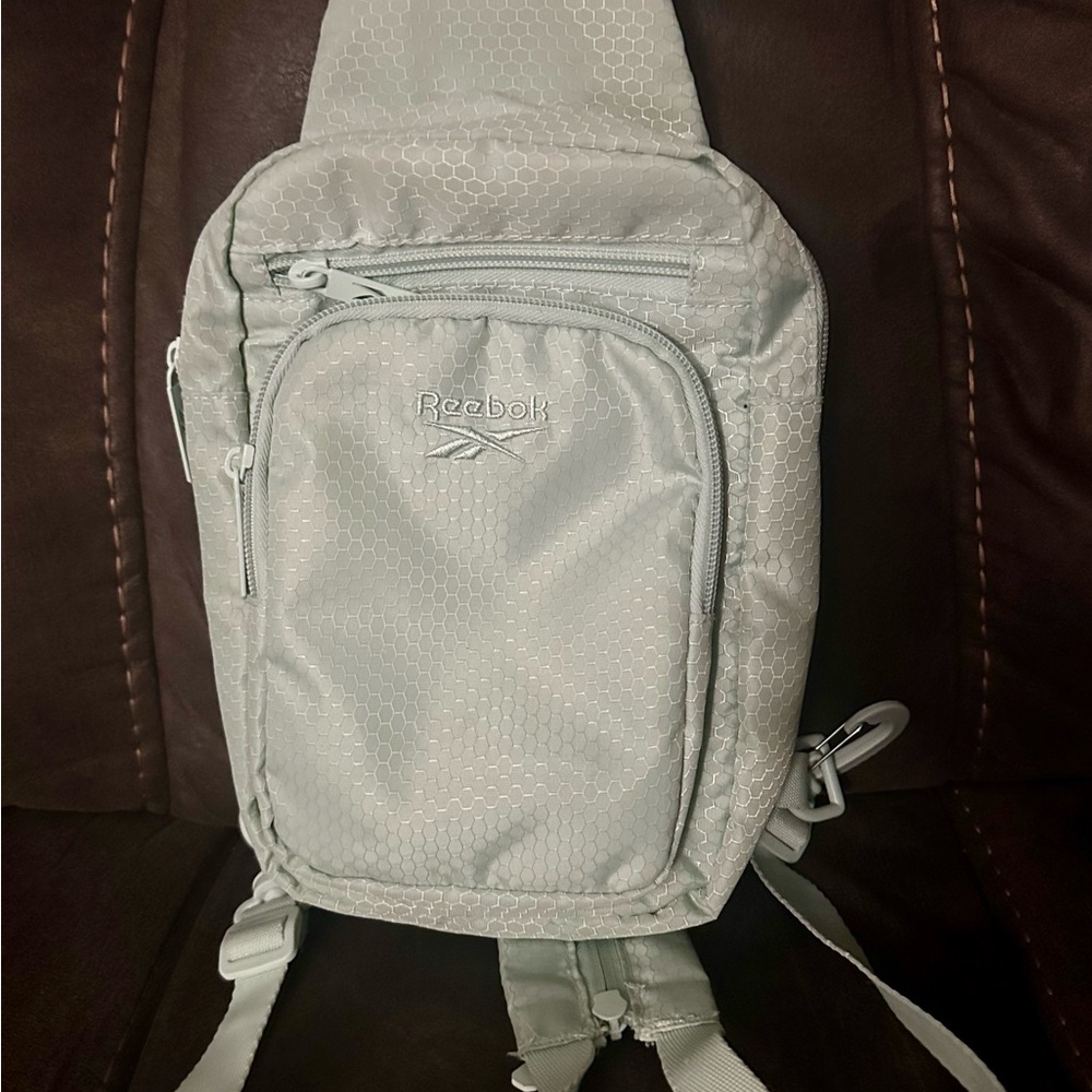 Reebok Light Gray Men's Belt Bag